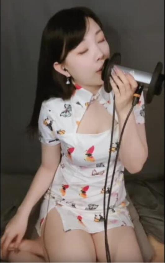 10230832.jpg 虎牙肉淼淼女友系 女友精准舔耳